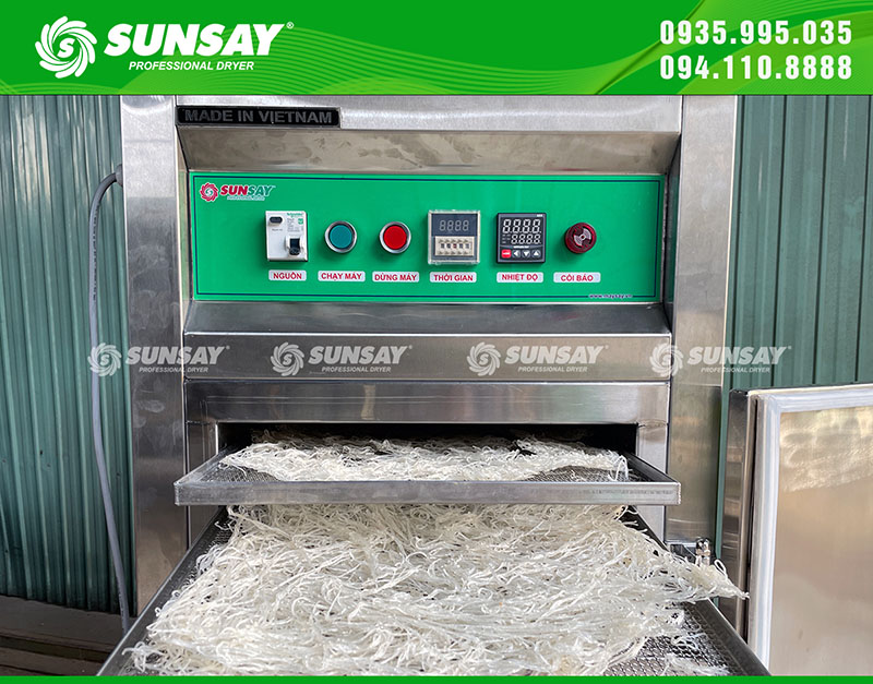Phở sấy khô bằng máy sấy SUNSAY